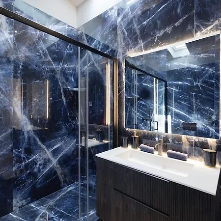 La Clubhouse, Monaco Country Club Apartment